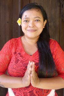 Our people - Canggu Staff - Poppy - Therapist